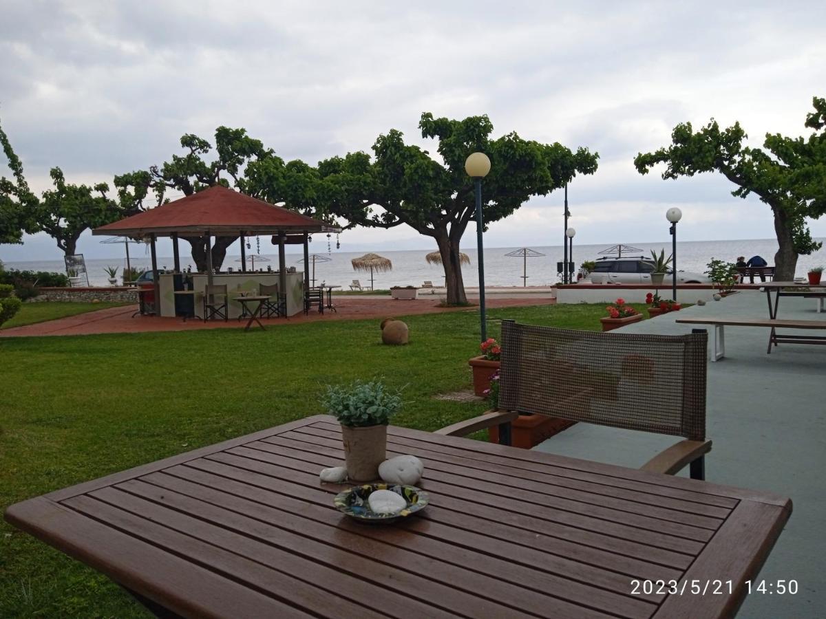 Evoikos Beach & Resort Λιβανάτες Εξωτερικό φωτογραφία